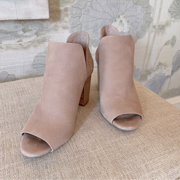 Antonio Melani Bootie - Chrisi - Dina Taupe - Picture 1 of 11